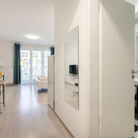 Grand Corvin With Balcony Апартаменты *